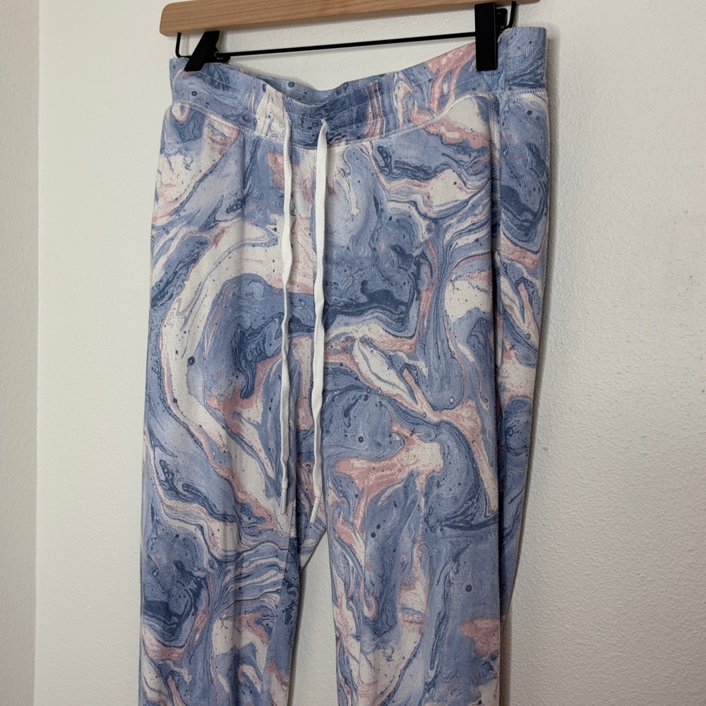 PJ Salvage Swirls Marble Top and Jogger - Picture 7 of 11